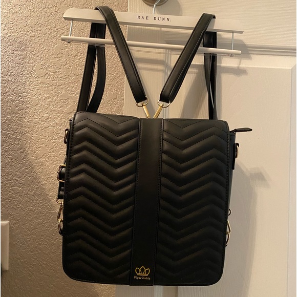 Black convertible display backpack crossbody - Picture 7 of 8